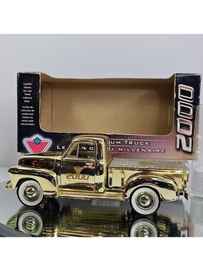 2000 Millennium Gold 1949 Checy Diecast Canadian Tire Coin Bank Truck, Rare